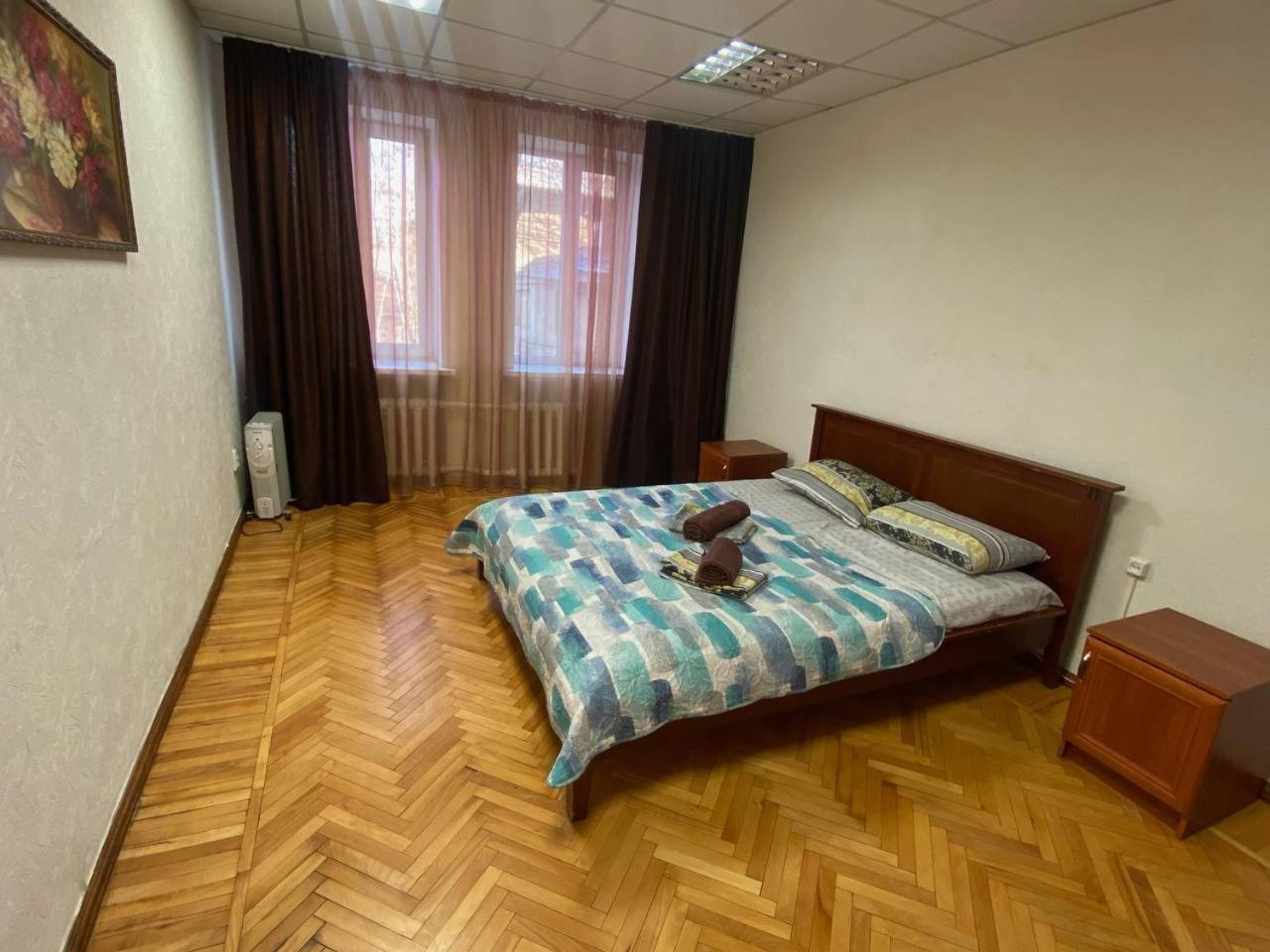Apartments On Moskovskaja Dnjepropetovsk Buitenkant foto