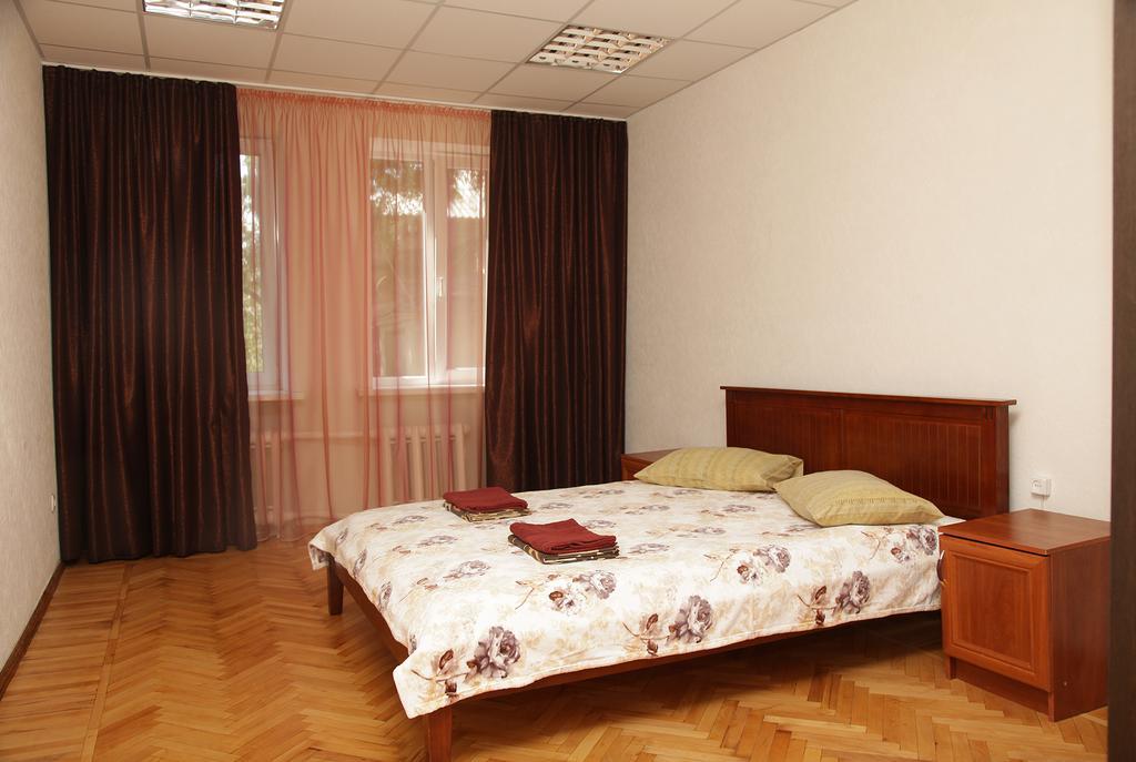 Apartments On Moskovskaja Dnjepropetovsk Buitenkant foto